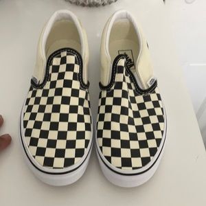 Vans kids slip on sneakers